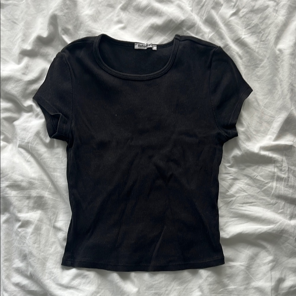 Reformation Black Cropped Ribbed Baby Tee - Picture 2 of 5
